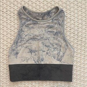 Lululemon Athletica Gray and White Fitted Crop Tank Top